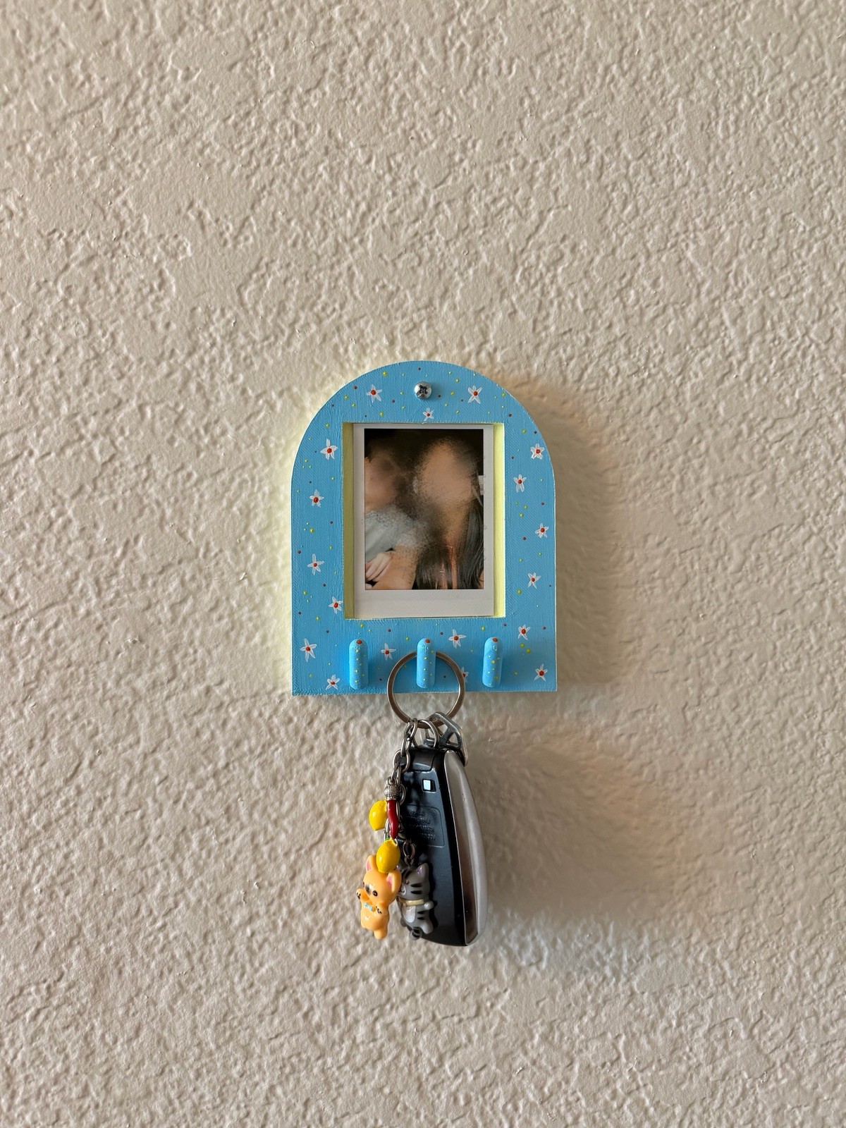 Custom Polaroid Photo Key Holder Personalized Wall Mount Picture Display