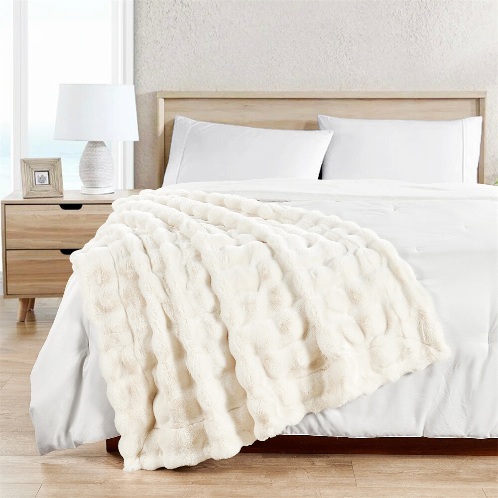 Textured Faux Fur Throw Blanket Luxurious Soft Reversible Micromink Blanket