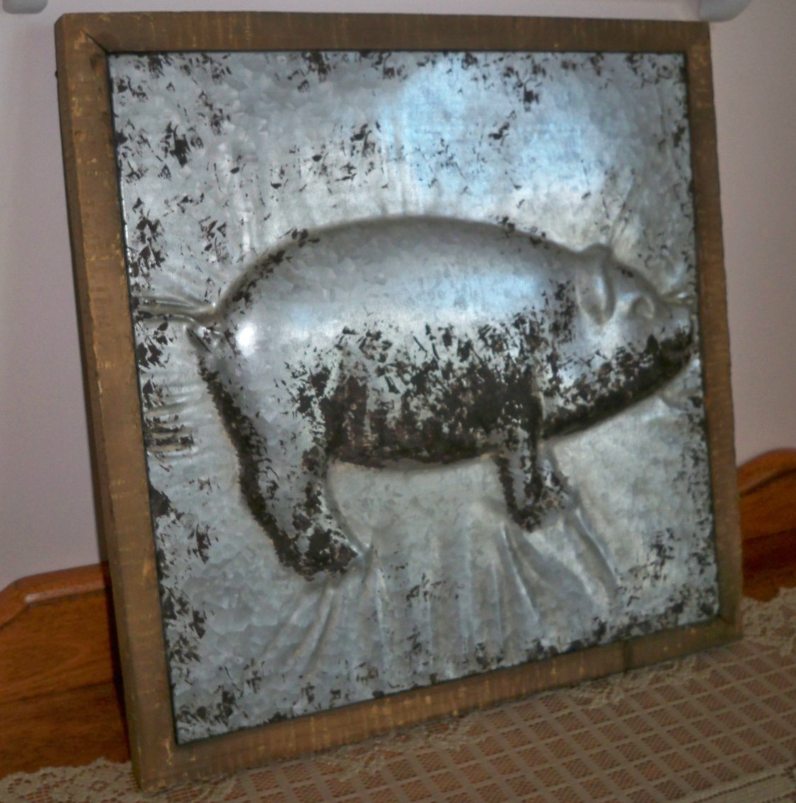 Primitive Farmhouse Framed Distressed Galvanized Steel Pig 3D Wall Art – 15 x 15