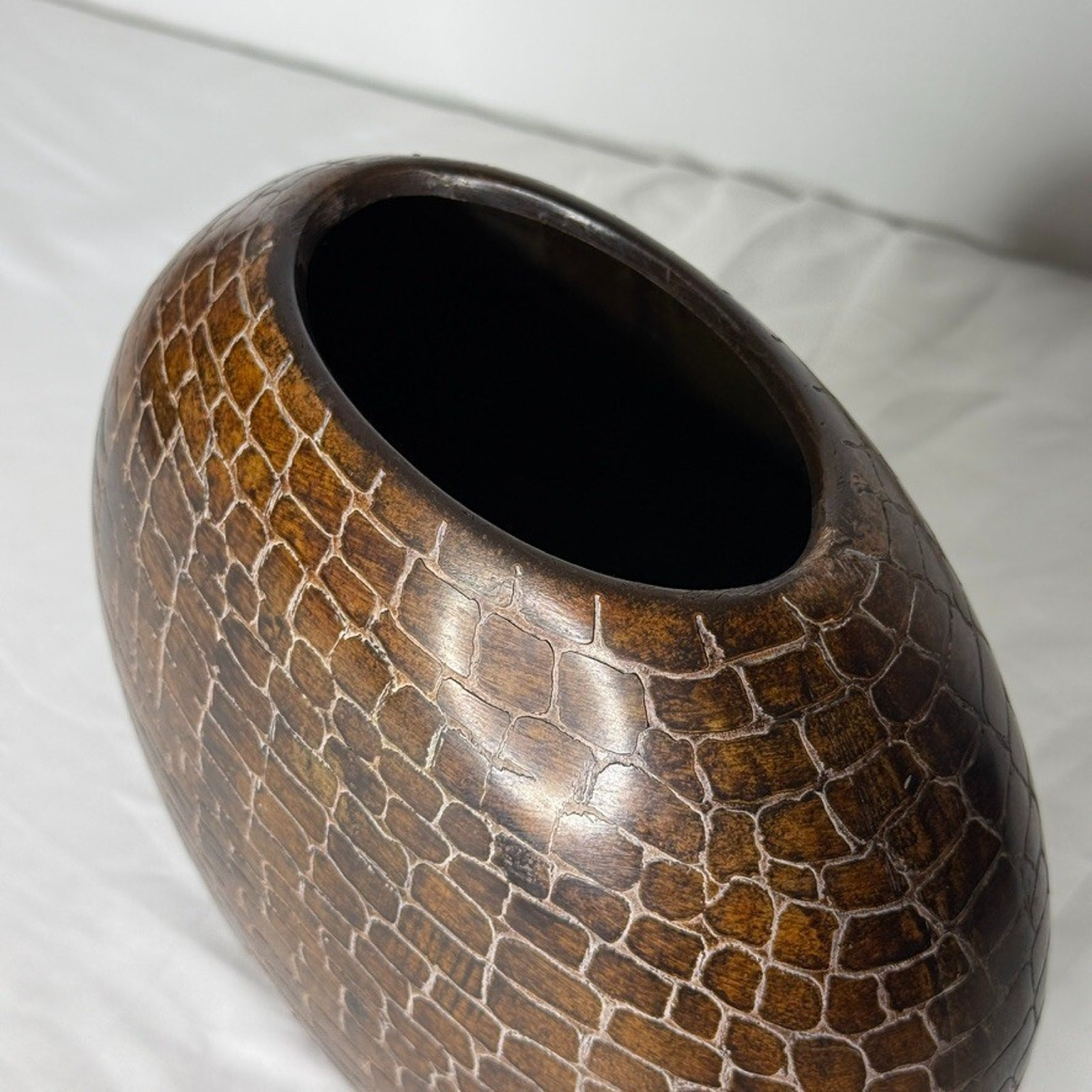 Brown Textured Metal Round Vase Decorative Accent India Crocodile Style NEW