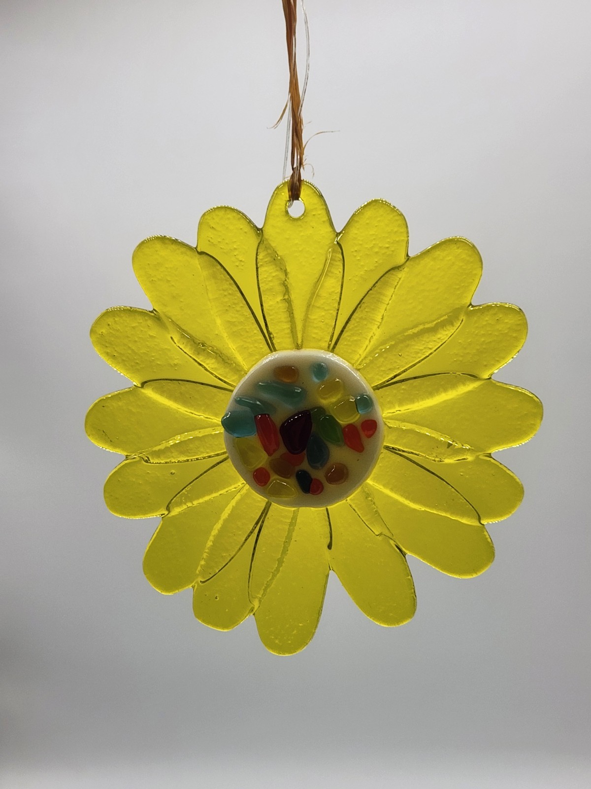 Handcrafted Fused Glass Yellow Daisy Suncatcher Ornament 4″ x 4″