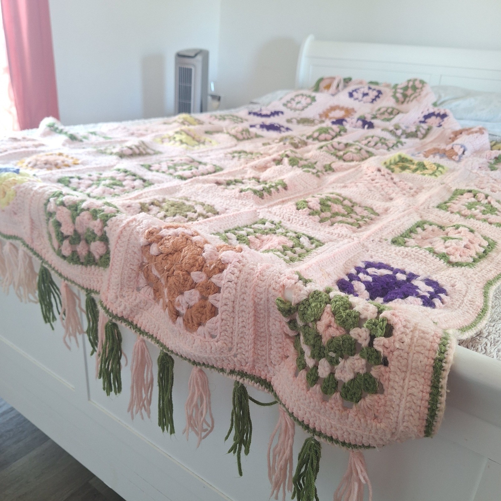Pink Square Afghan Crochet Blanket Tassle Fringe Vintage Handmade 50×80