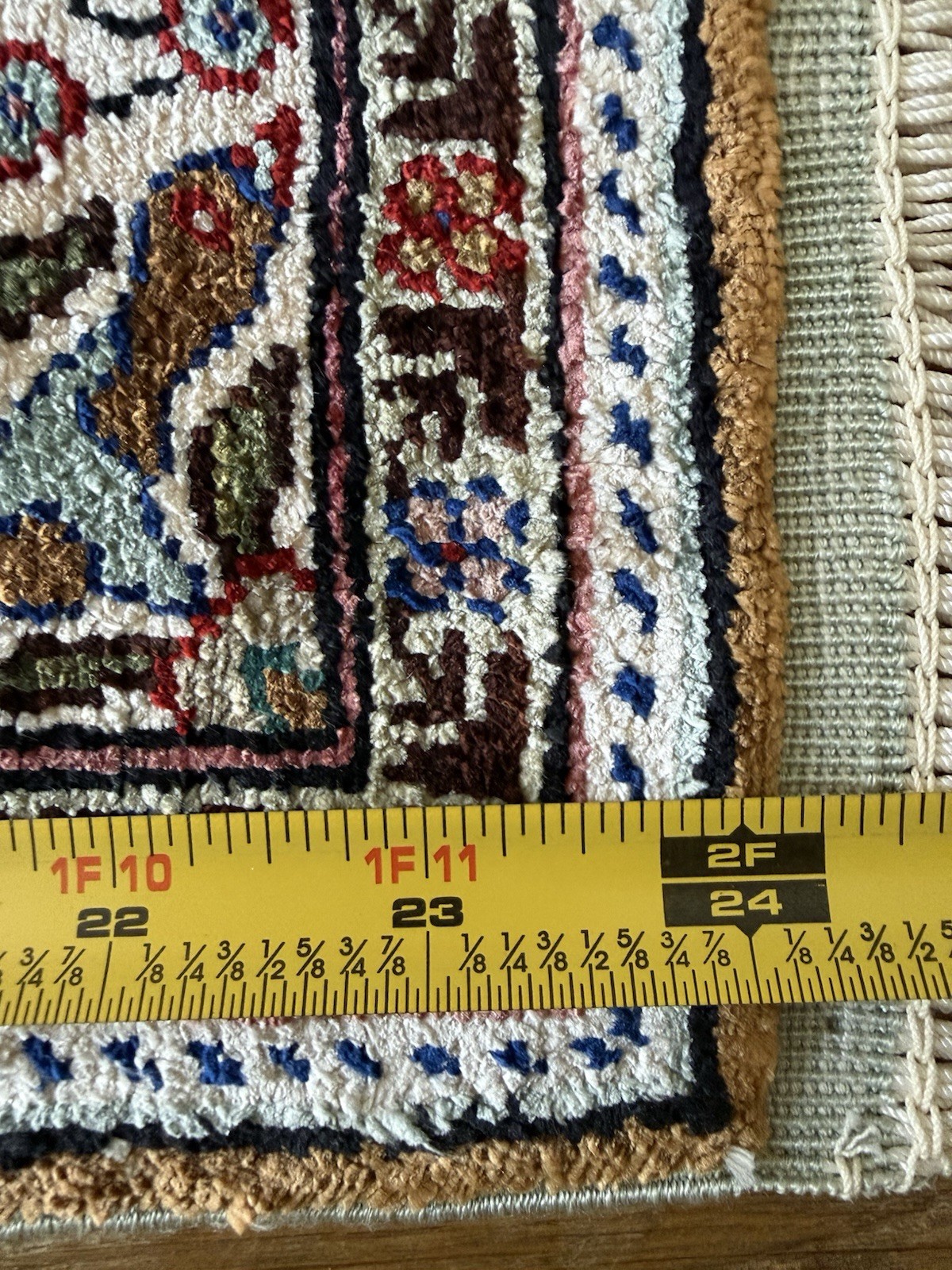Purchased in Türkiye TURKISH Wall Hanging RUG 24″ Square Loops Fringe Multicolor