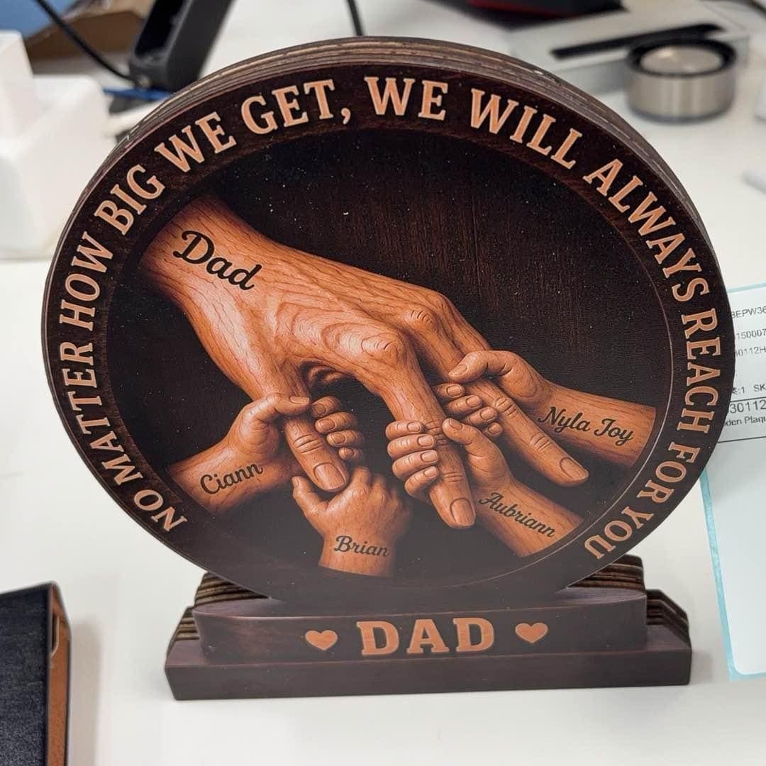 Personalized Dad Holding Kids Hand Wood Plaque Custom Name Father Day Gift