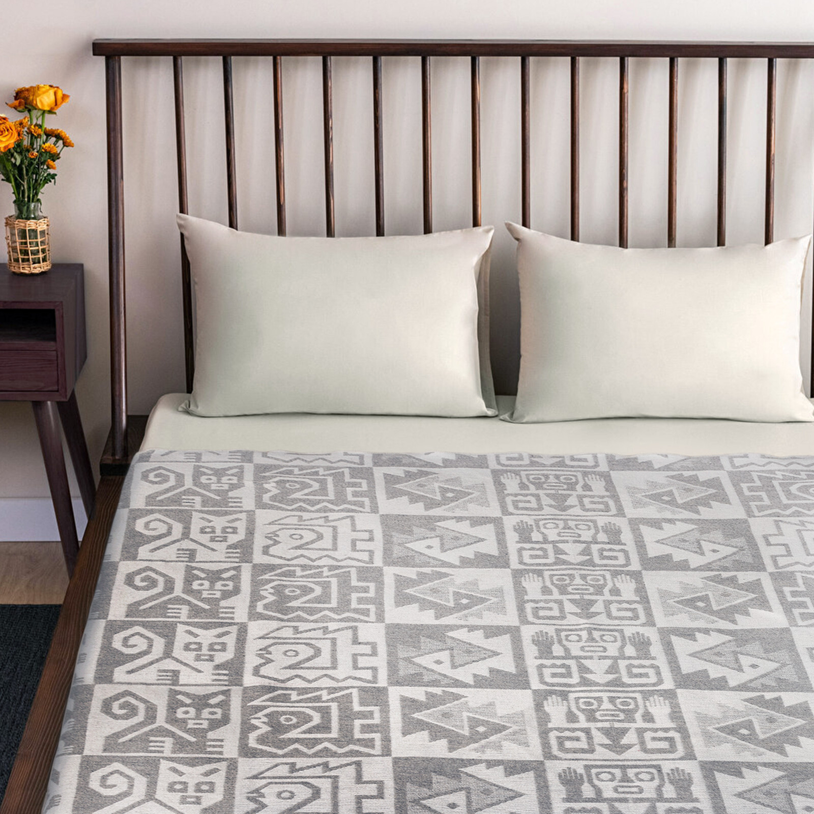 Handwoven Soft & Warm Heavy Thick Llama Wool Blanket – Ivory/Gray XL 94×79 in