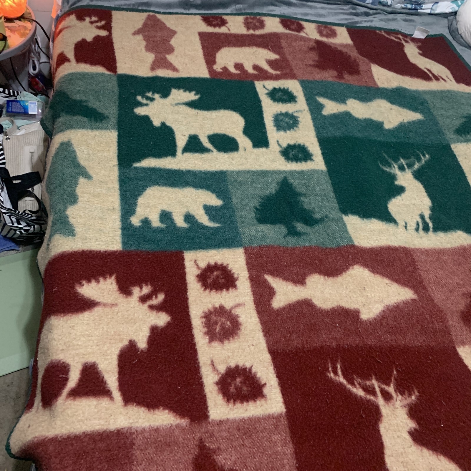 Biederlack Wildlife Lodge Cabin Throw Blanket Deer Moose Fish Woodland Wildlife