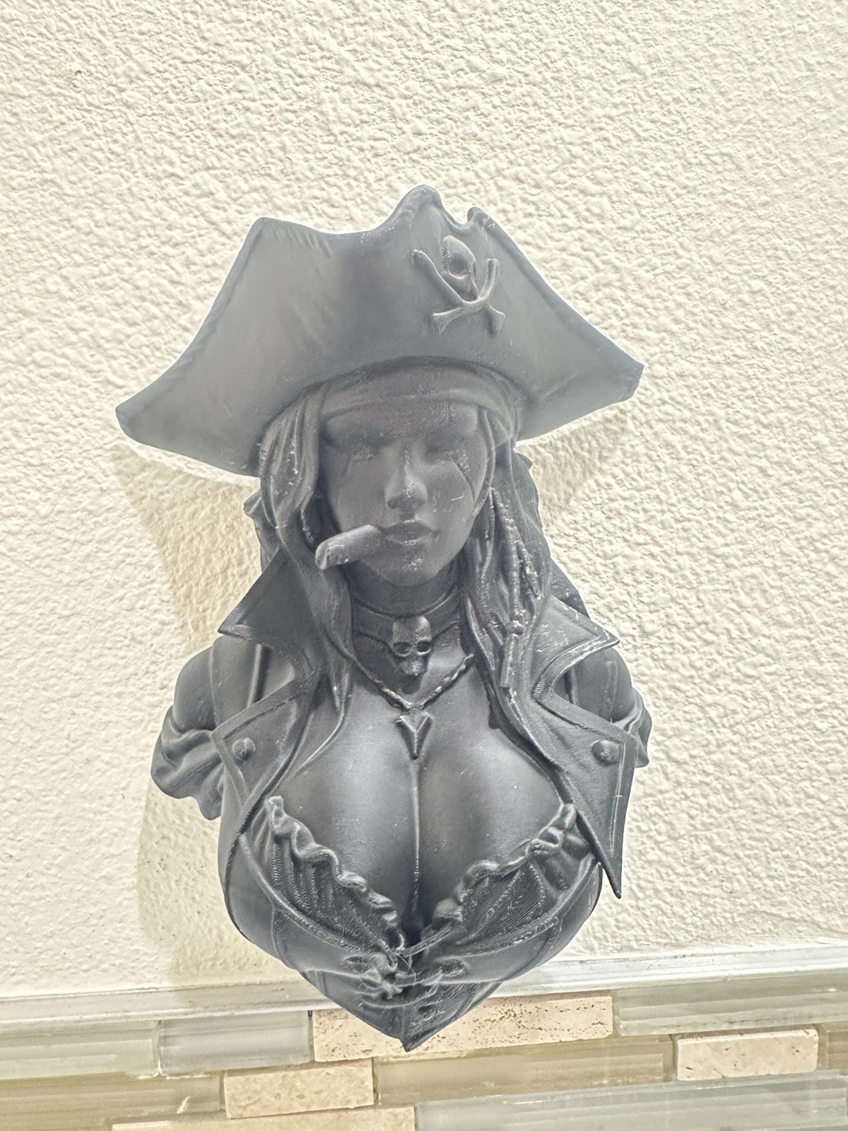 Hand Painted Gothic Pirate Wall Sculpture Bust Dark Fantasy Bar Man Cave Decor