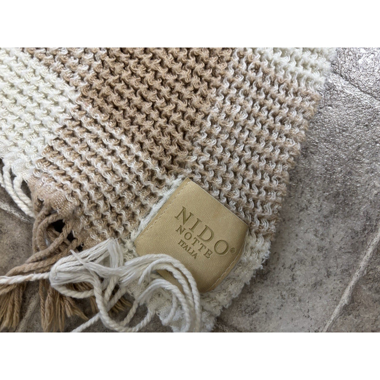 Nido Notte Italia Beige Cream Buffalo Check Waffle Weave Fringe Throw 36×40