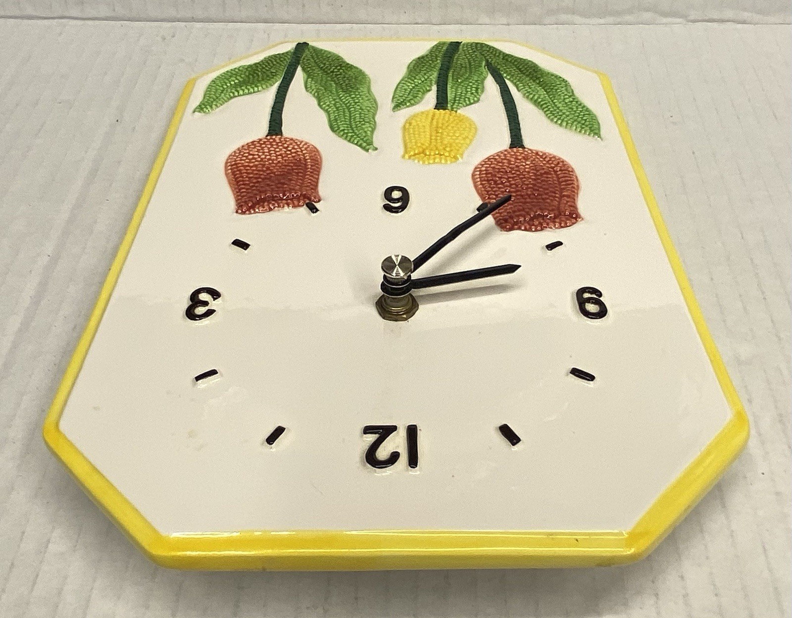Vintage Ceramic OTAGIRI Wall Clock – White with Red & Yellow Tulip Flowers
