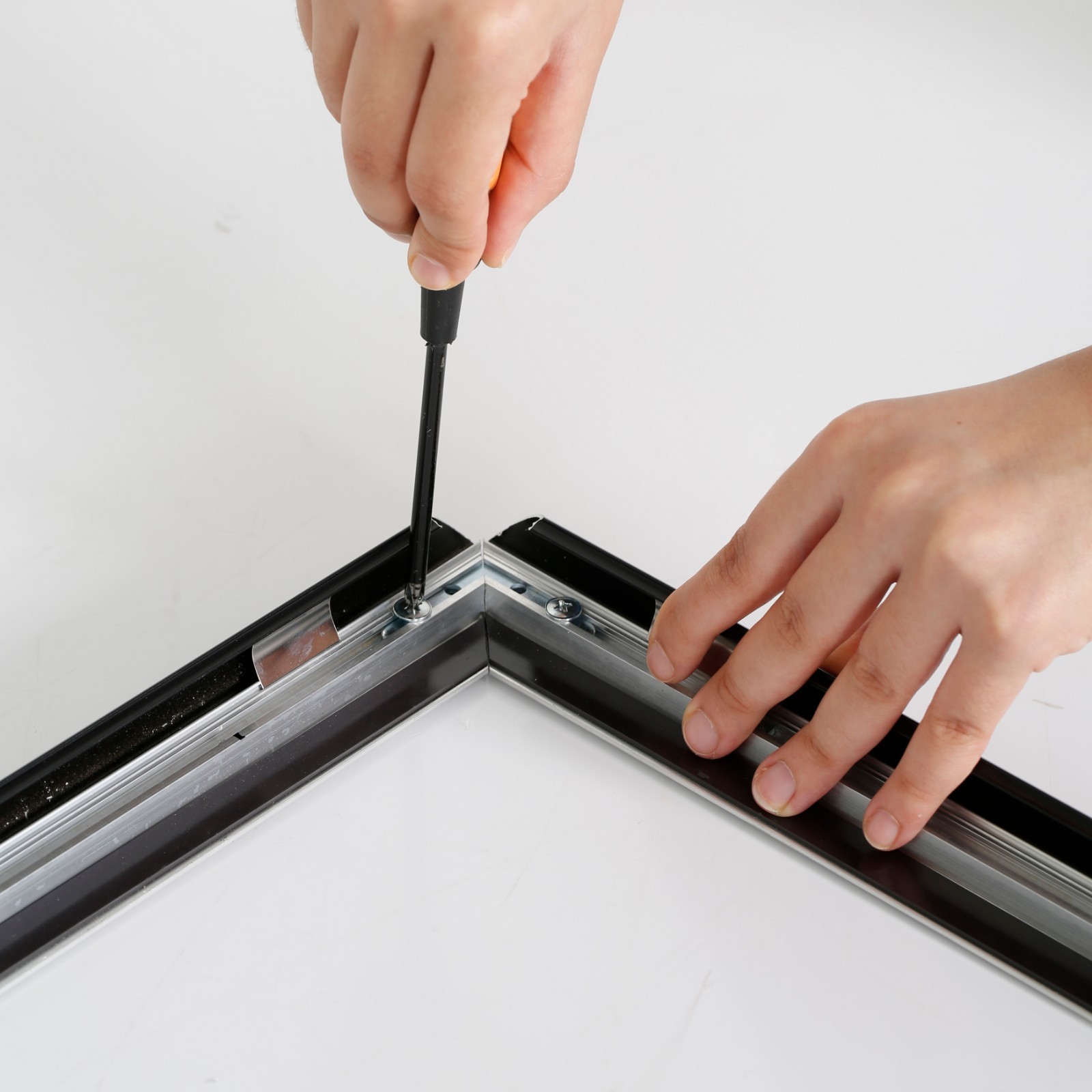 Portable Snap Poster Frame 1″ Aluminum Front Loading Wall Mount 36×48 Black