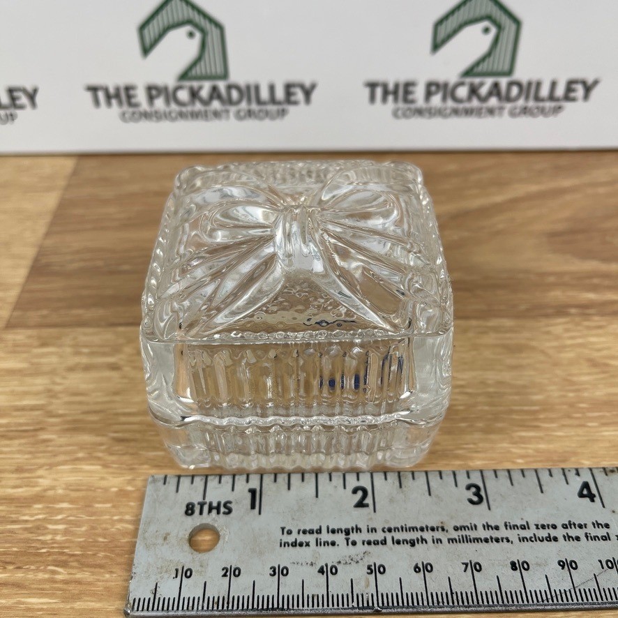 Vintage Clear Crystal Square Trinket Box Embossed Bow Lidded Jewelry Dish 2.5in