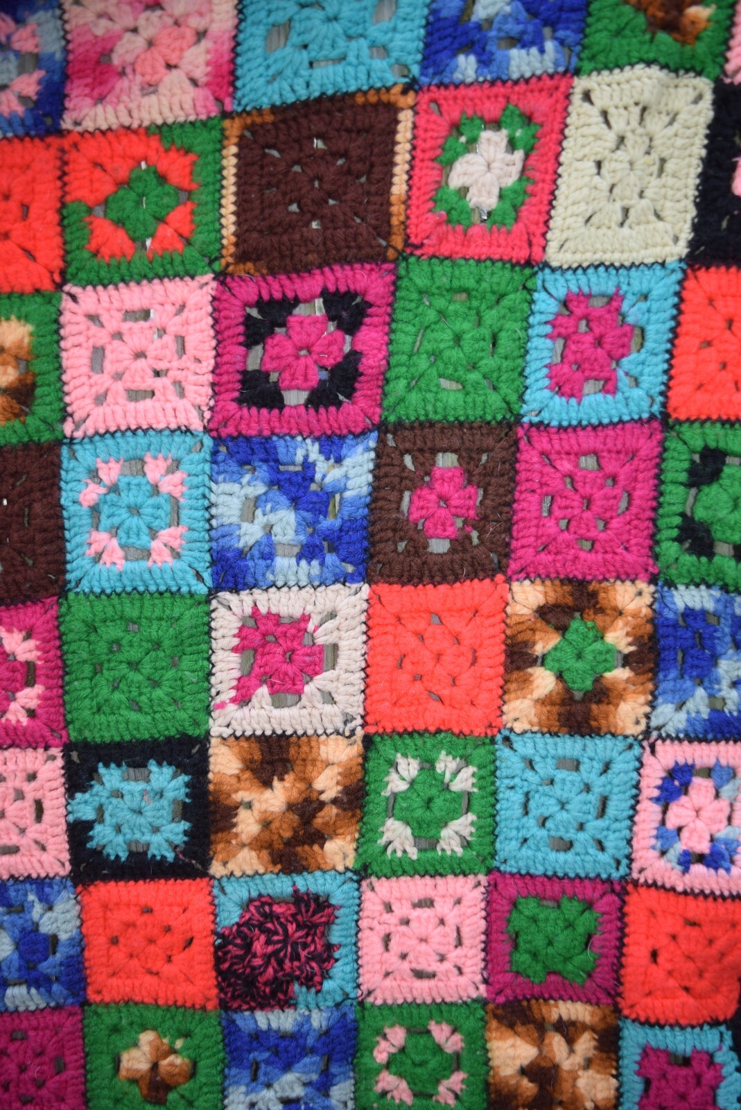 Vintage Crochet Wool Patchwork Blanket Plaid Throw Granny Square Handmade 56×41