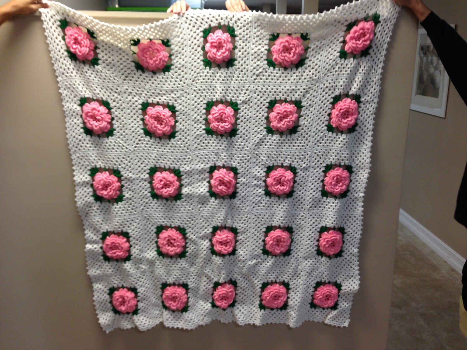 Vintage Pink 3D Roses Floral Afghan 52×52 Flowers 5″