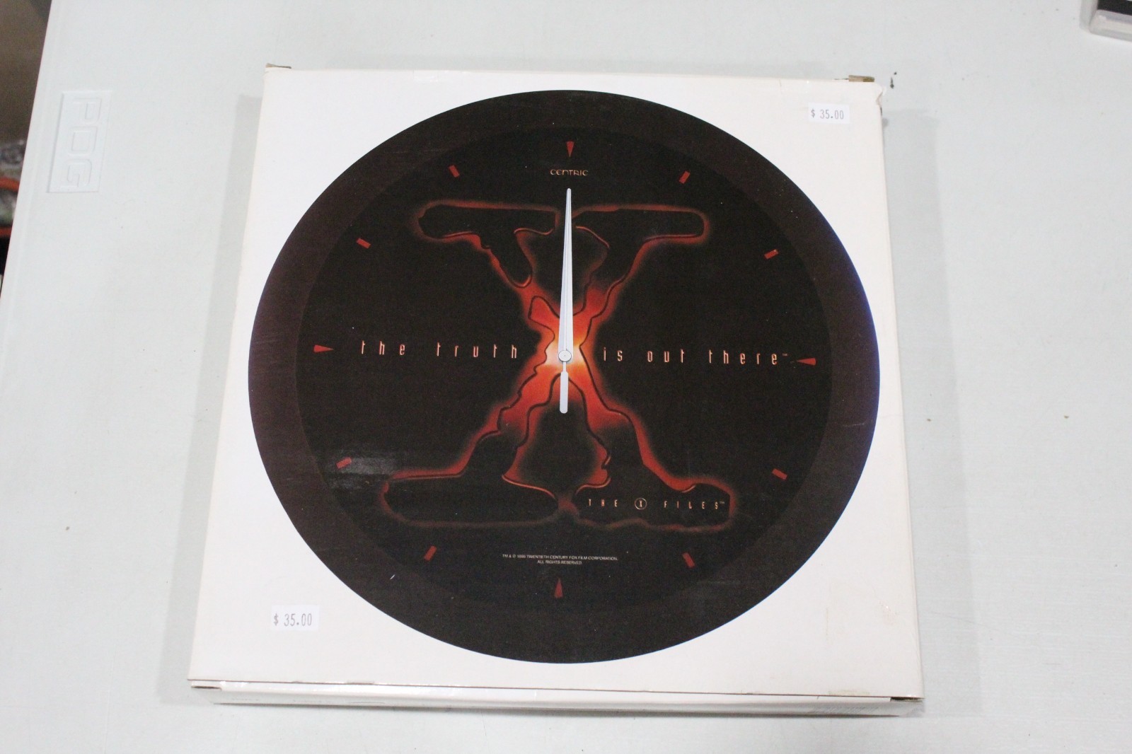THE X-FILES WALL CLOCK 29cm Glass NEW IN ORIGINAL BOX CENTRIC 1995 VINTAG RARE