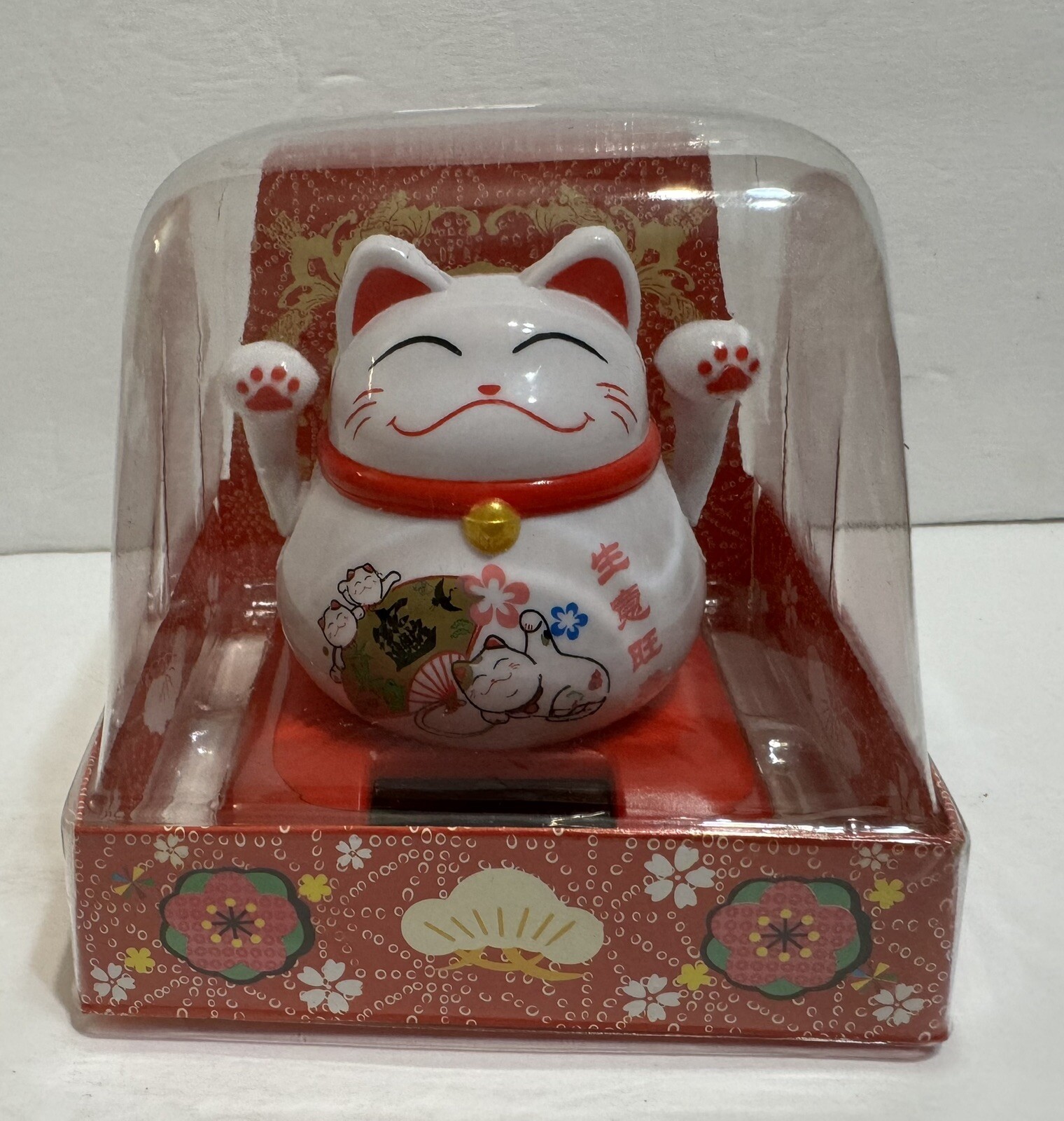 Solar powered fortune Lucky cat with 2 waving arms with kitten,size:4” Tall.