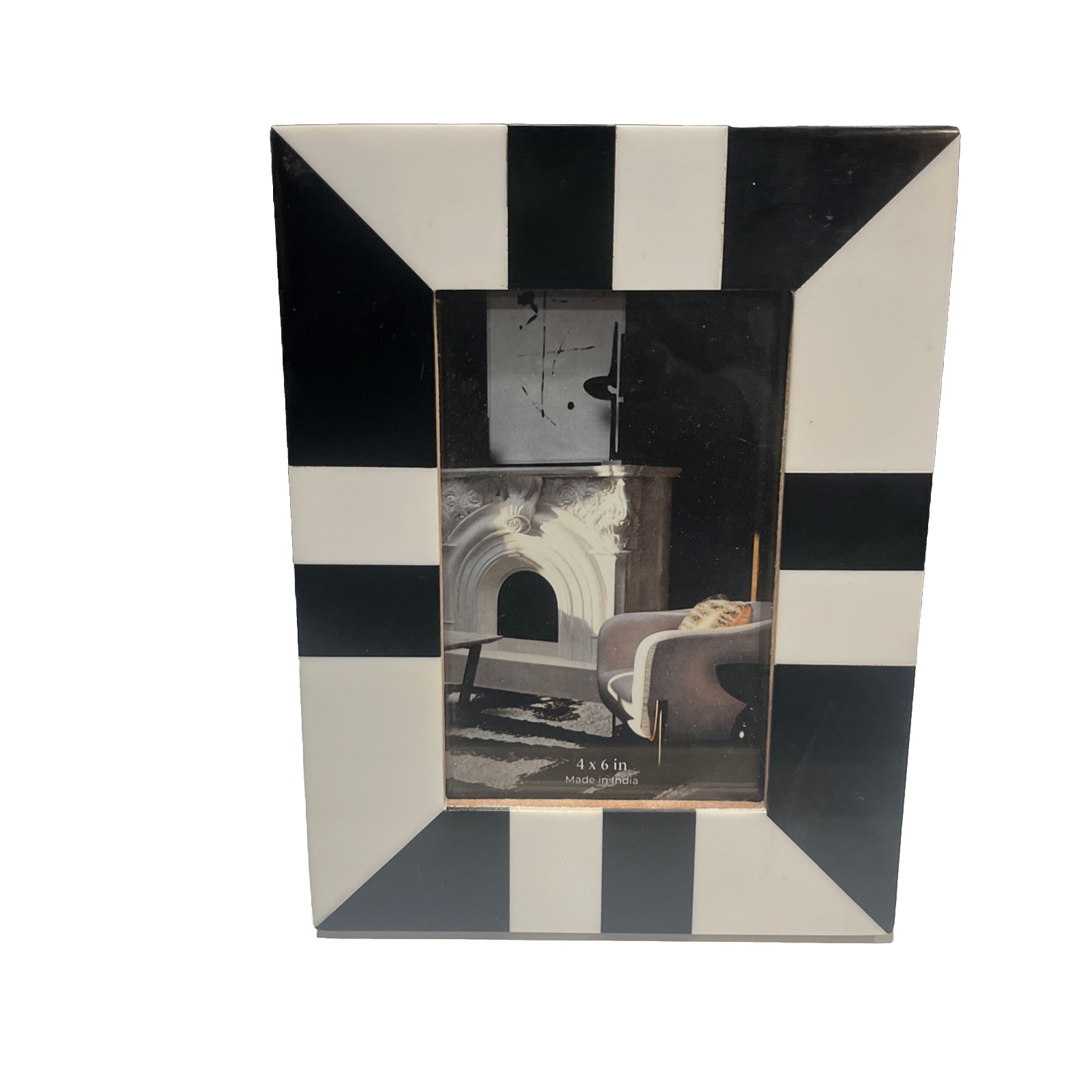4×6” geometric Checkered Black /White Picture Frame Resin Tile Made In India