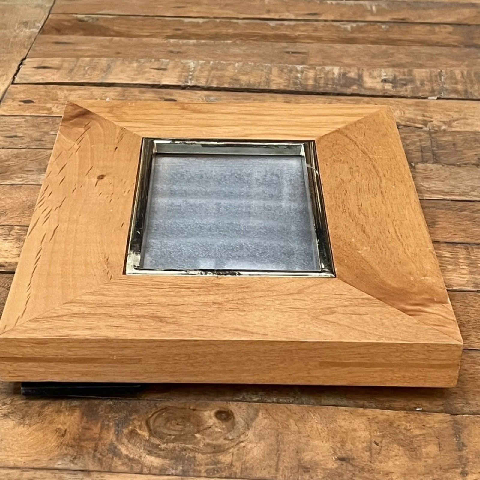 Photo Frame Natural Wood Metal 4 x 6″ Free Standing Modern Contemporary Minimal