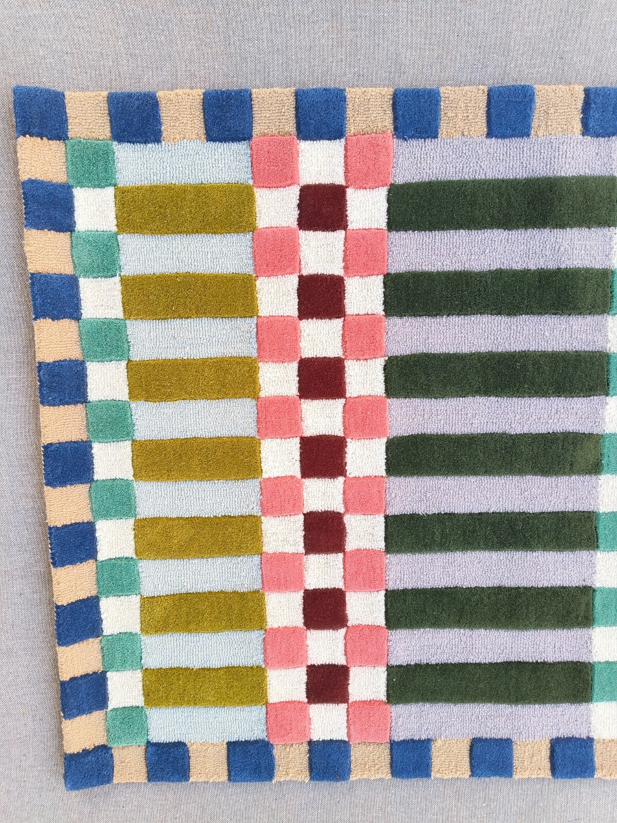 Hoxton Hand-Tufted Wool Rugs Modern Geometric Design Checkered Pattern Carpets