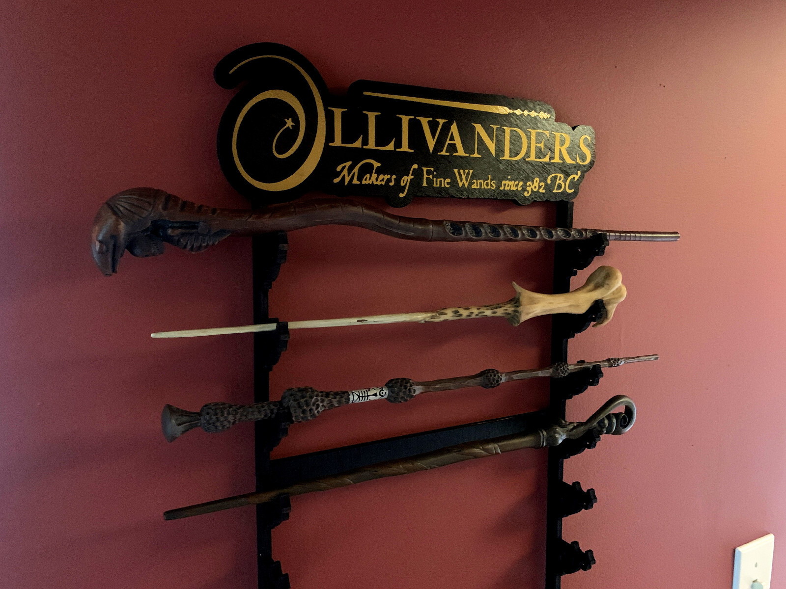 Harry Potter Ollivanders Shop Wall Mount Wand Display Rack Stand – Free Shipping
