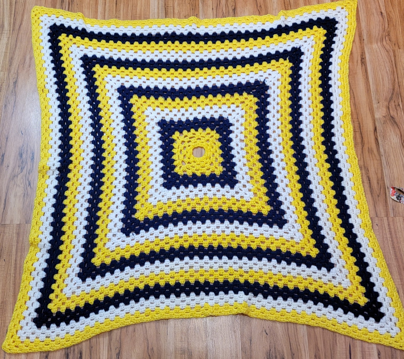 43″ X 47″ Crochet Afghan Throw Blue Yellow White Vintage Handmade Couch ETSU