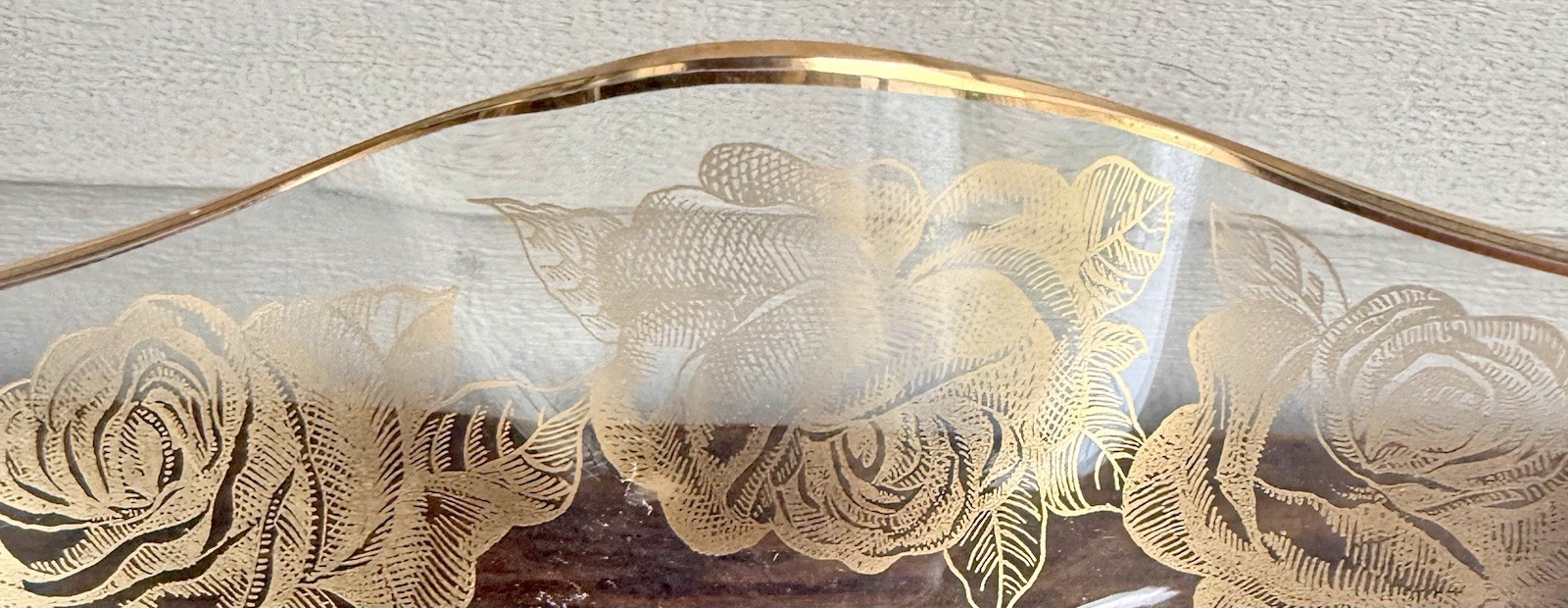 Hollywood Regency Gilt Metal Rose Italian Toleware Compote/Soap dish/Vanity Chic