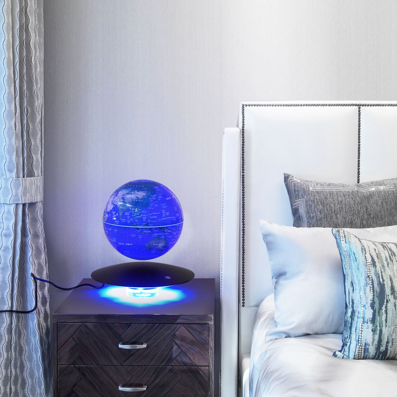 6in Magnetic Levitating Globe with LED Gradient Light Floating Earth Desk Decor