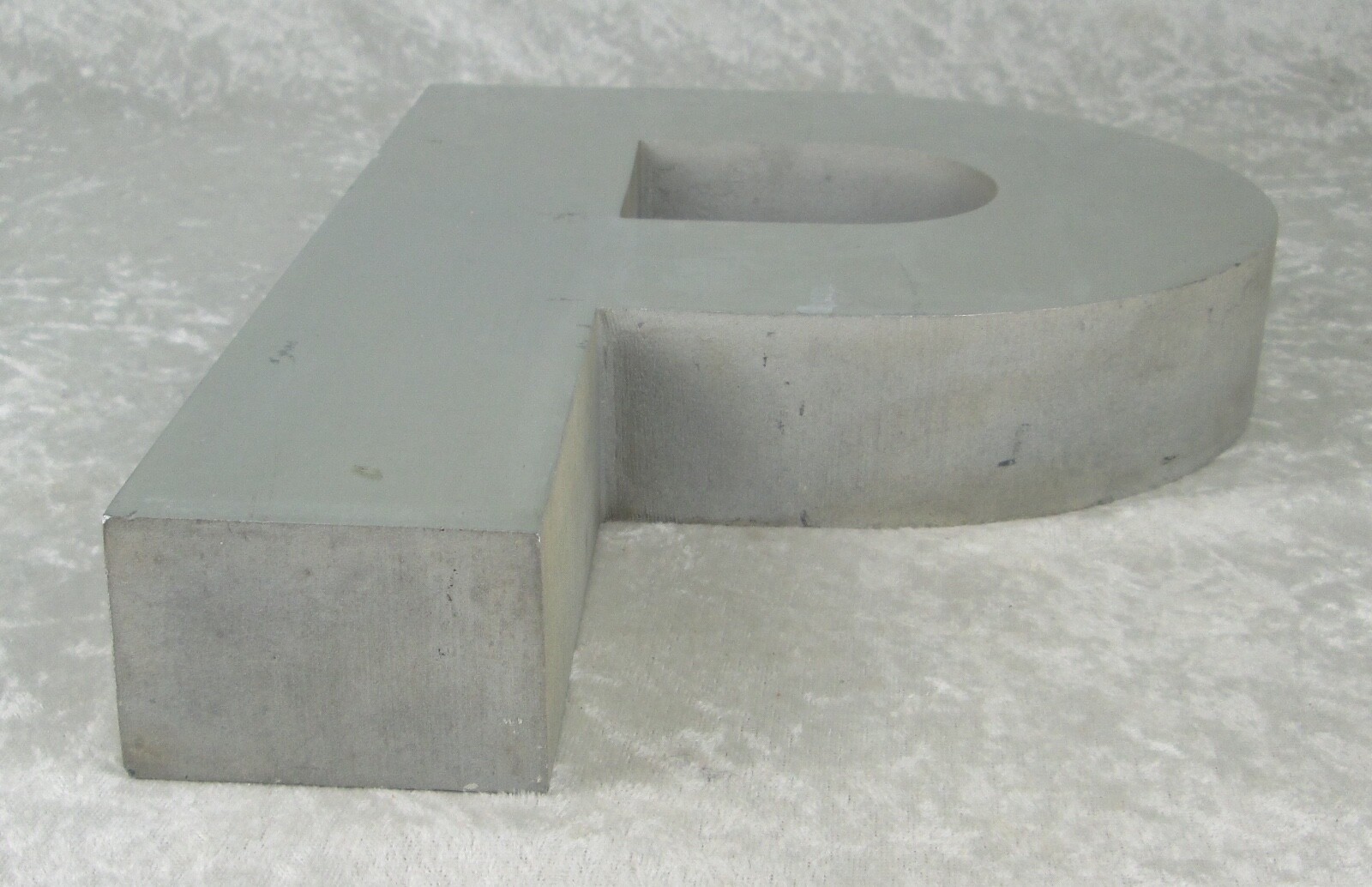 Cast Aluminum Metal Sign Letter P 3 LB 10 OZ Used 12 inch Tall Mounting Holes