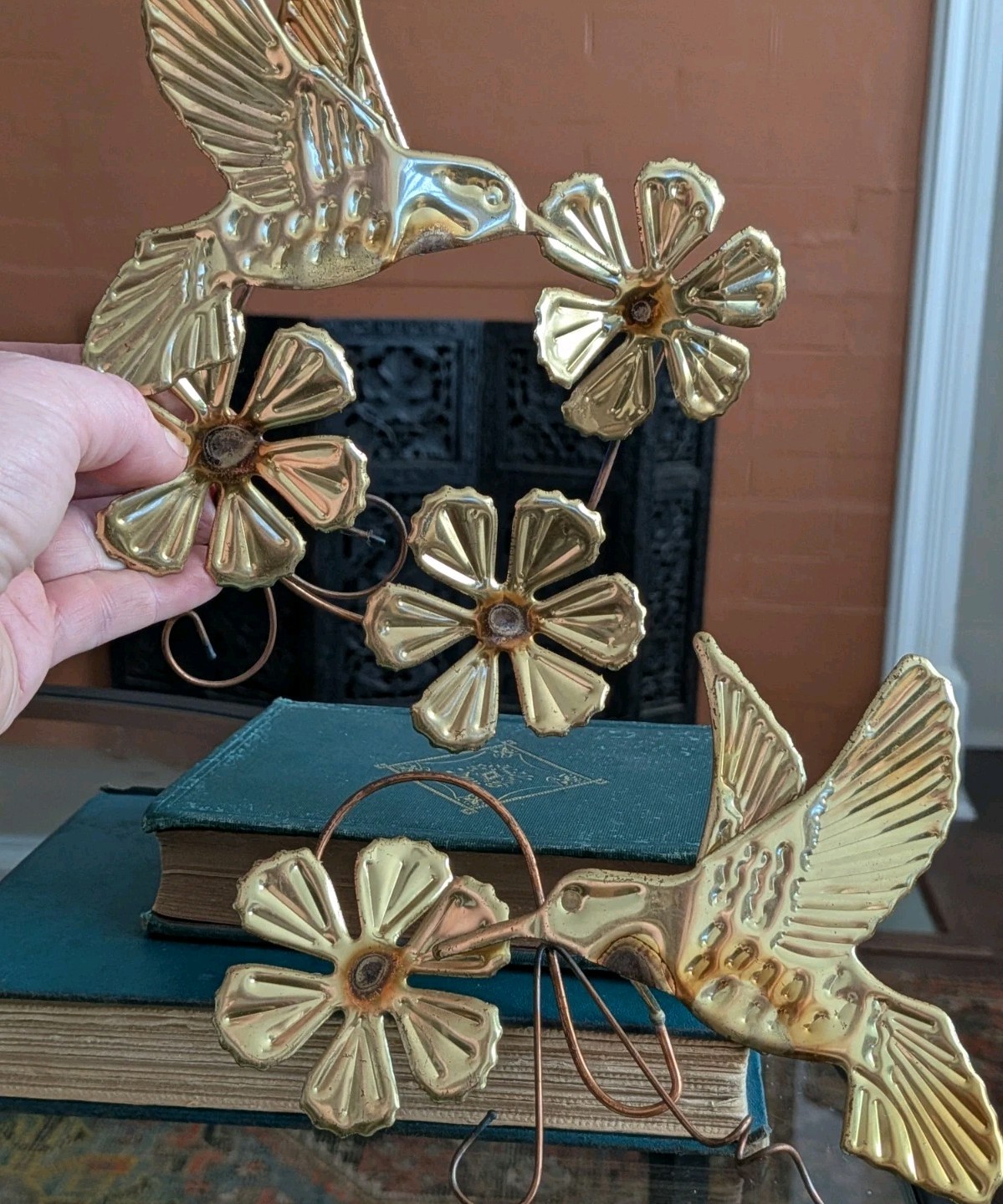 2 Vtg Homco Wall Hanging Art in Gold Tone Metal 3D Hummingbird & Flower Bird Set