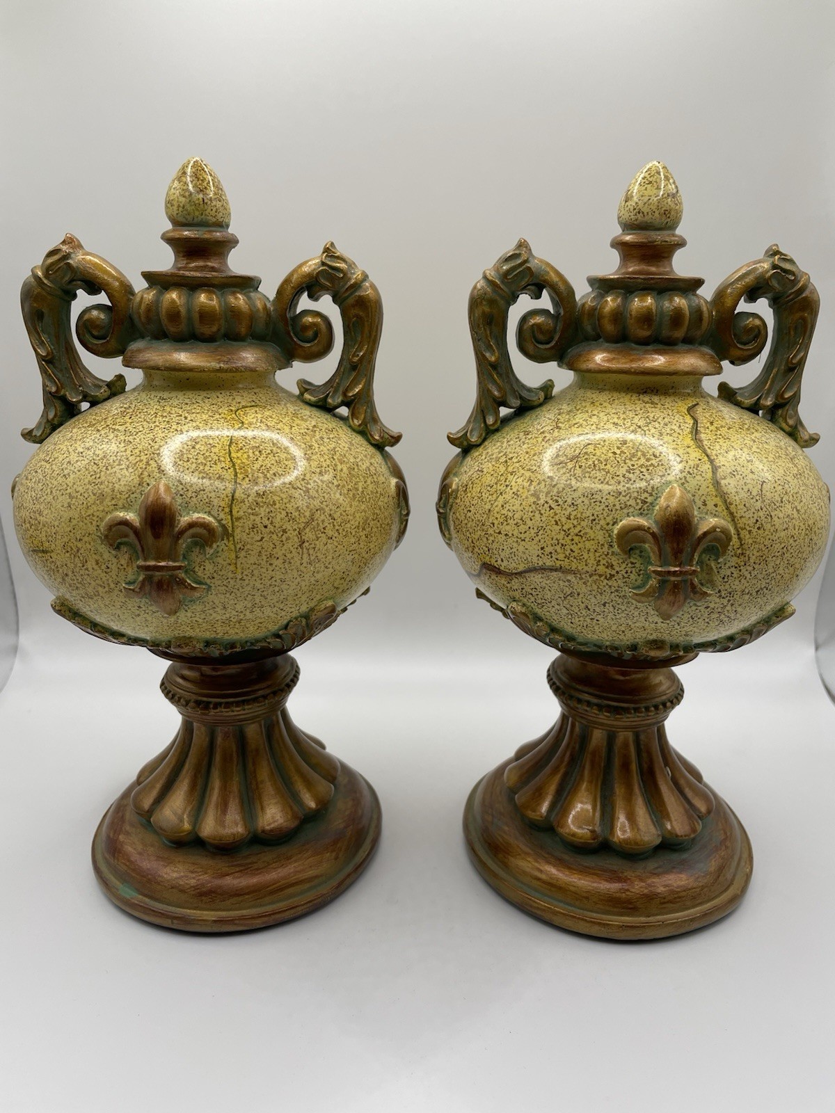 Beautiful Pair Of Decorative Mantel/Shelf Pieces Gold Tone 9 inches