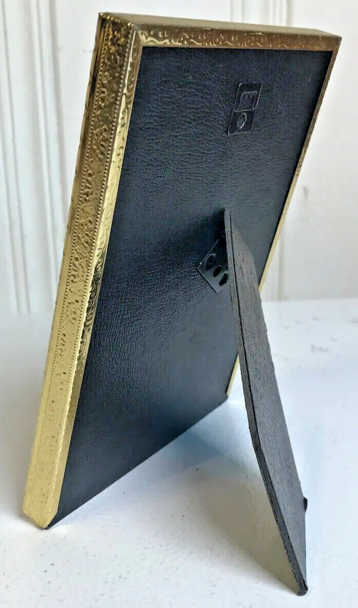 Vintage Brass Tone H/V Standing Picture Frame Cardboard Back Cl Glass 4.75 x 6″