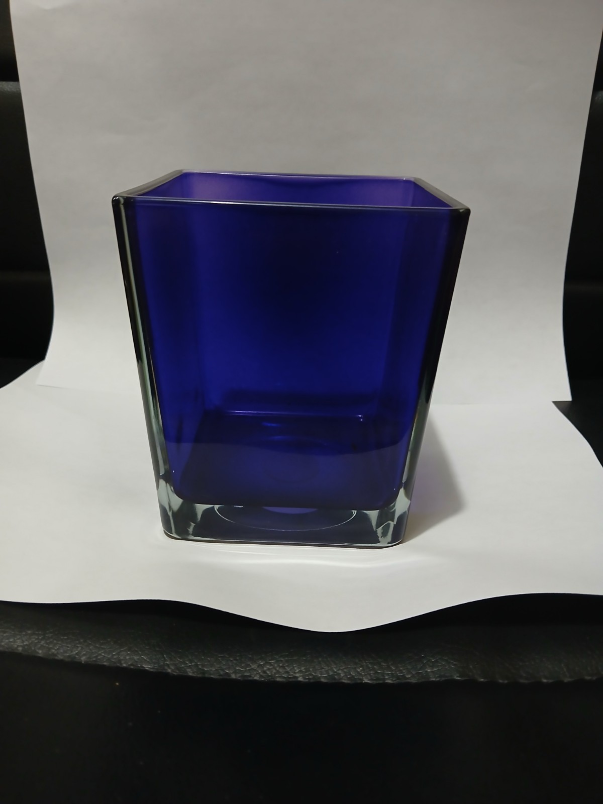 Purple TELEFLORA SQUARE VASE THICK CLEAR BOTTOM 4.75 INCHES