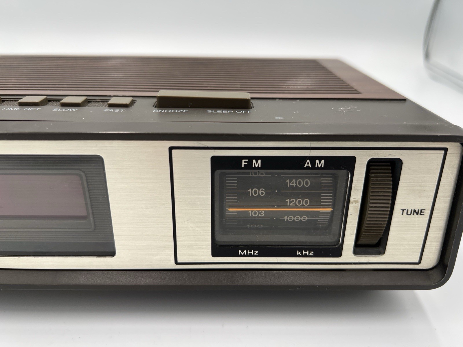 Vintage Sears AM/FM Electronic Alarm Clock Radio Red LED Tested 1980s