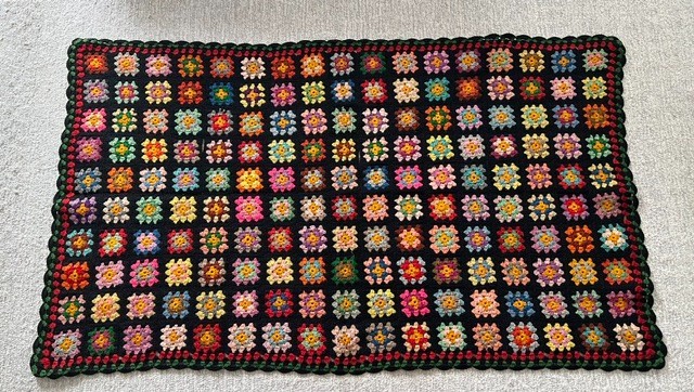 Vintage Handmade Granny Square Colorful Crochet Black 60’x35′ Throw Roseanne NEW