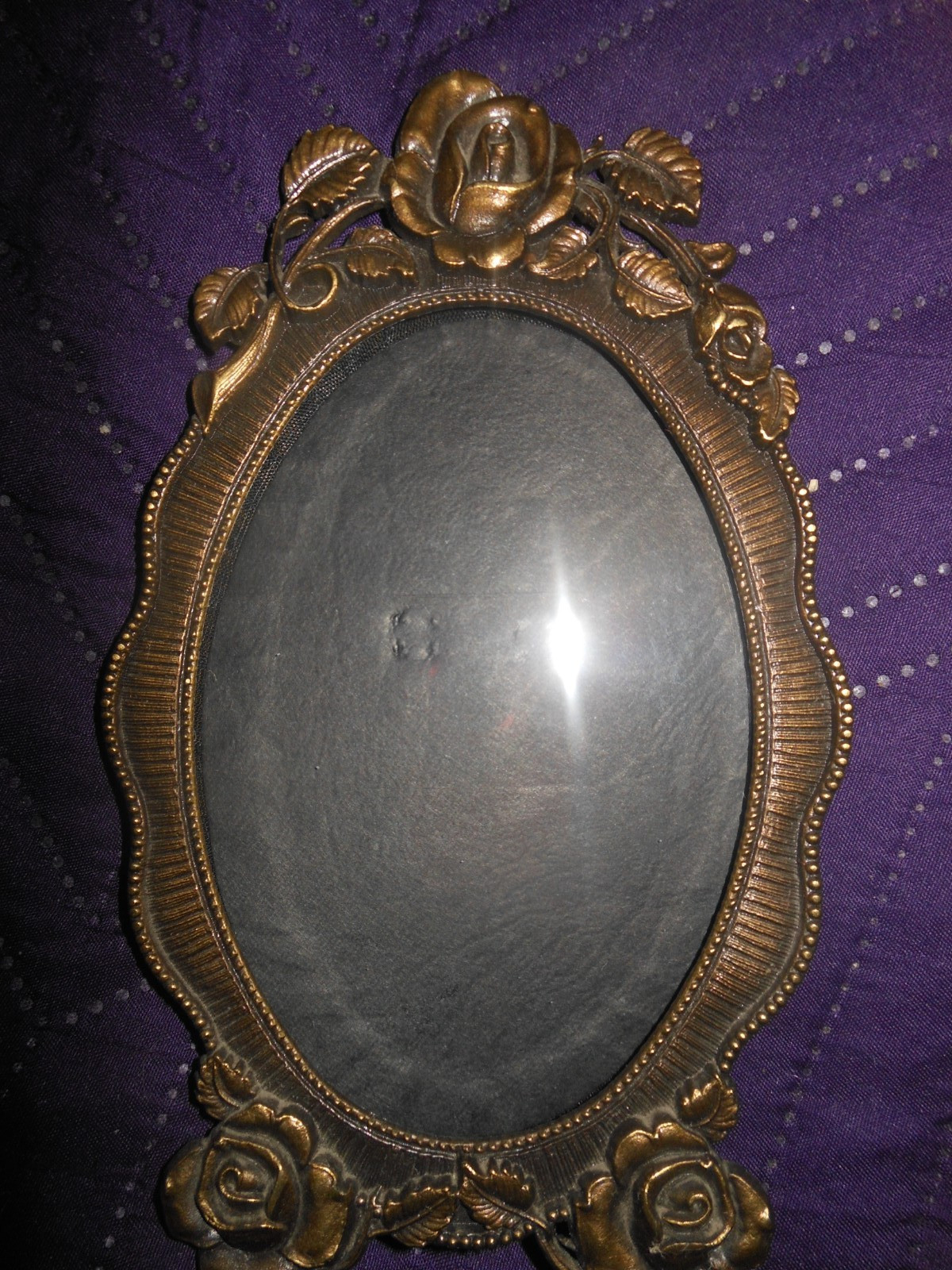 THE WESTON GALLERY PHOTO PICTURE FRAME METAL ANTIQUE GOLD FINISH OVAL TABLE TOP