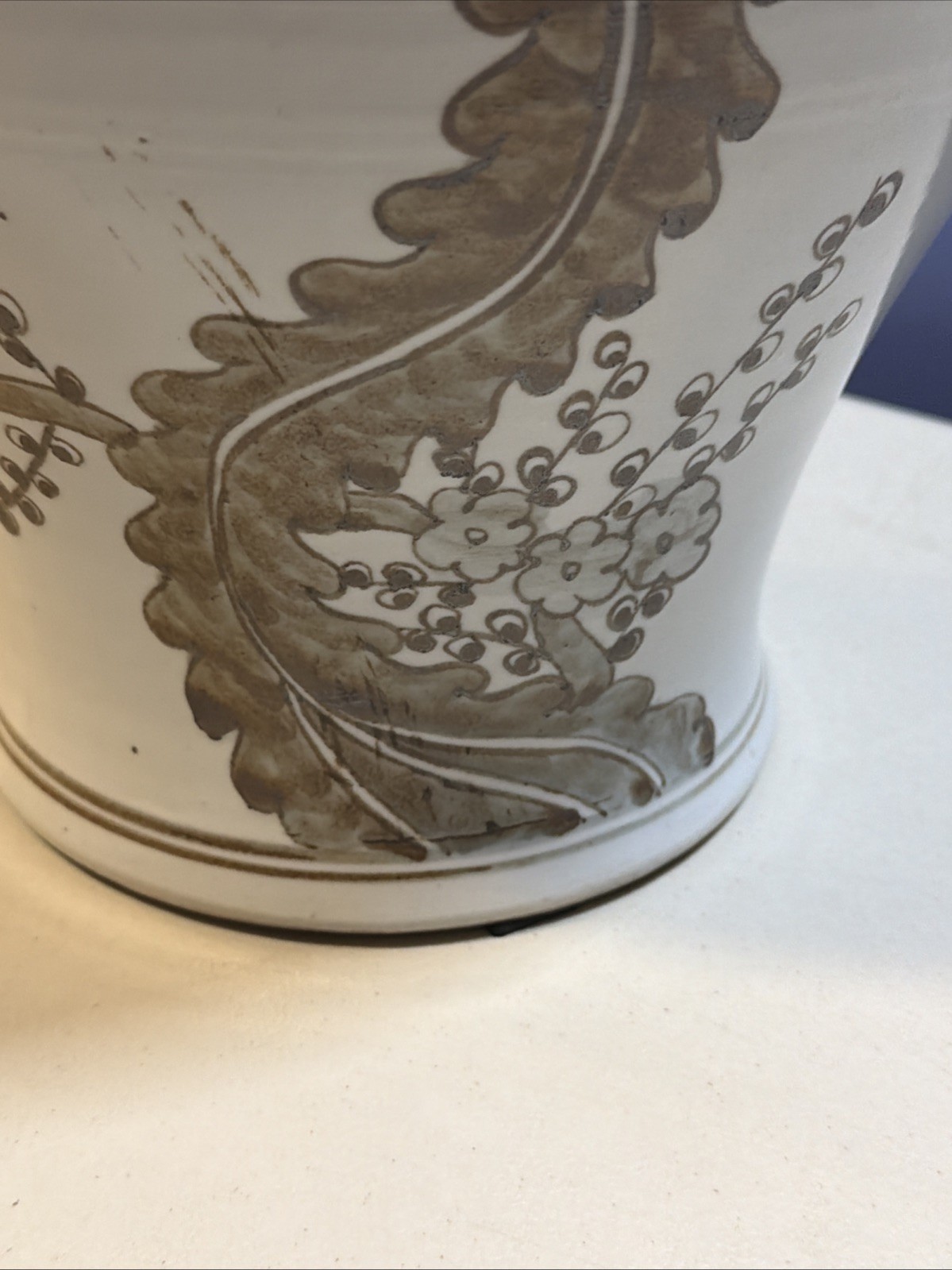 Hong Wu Porcelain Plum Blossom Motif Temple Jar – est 18″ tall – VGC – HANDMADE