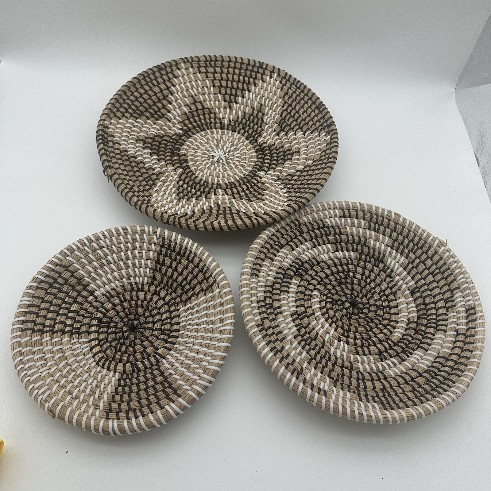 Boho Coiled Seagrass Baskets Decorative Set Of 3 14″ 12″ 10″ Black, White,Beige