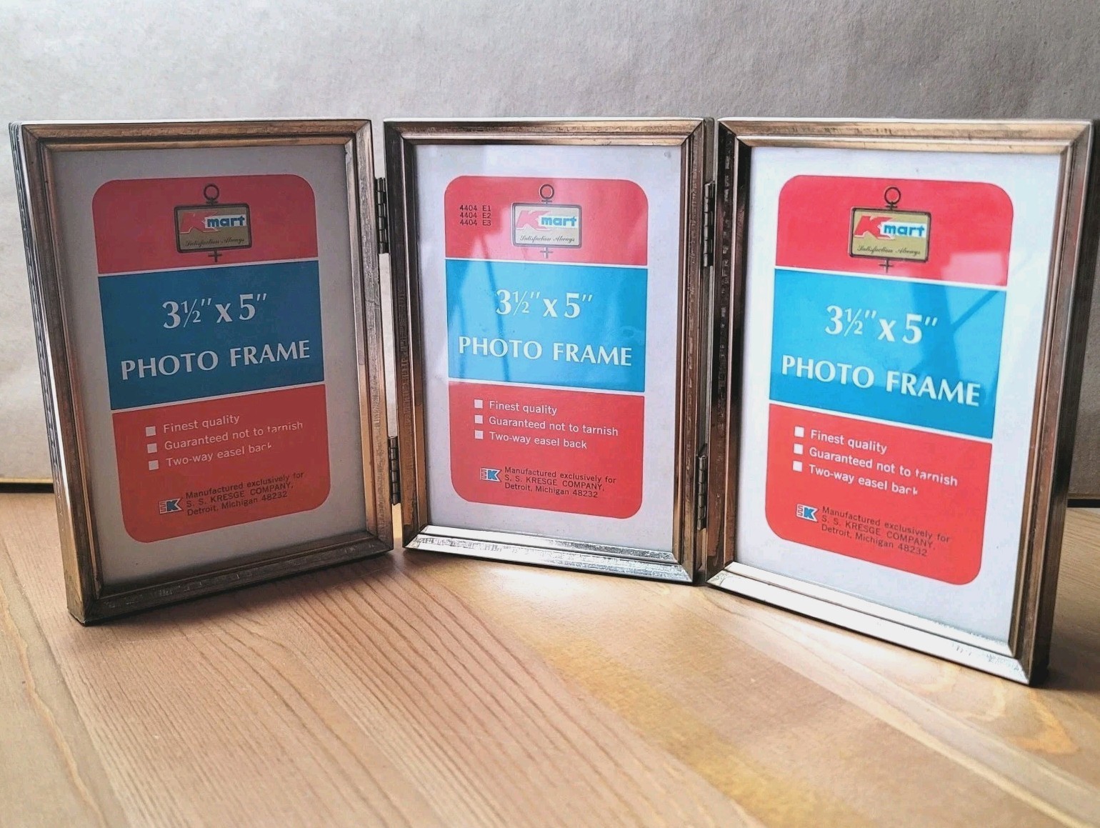 Vintage Kmart Triple Folding Picture Frame Brass Tone 3.5×5 w Original Inserts
