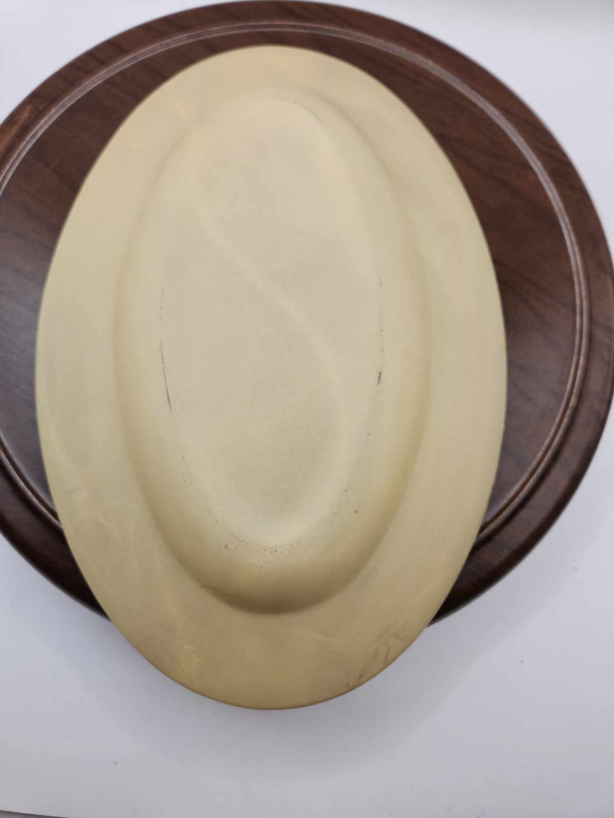 NATURAL ALABASTER STONE OVAL 10 X 7. CREAM , DARK & LIGHT BROWN. PRE-OWNED UNM