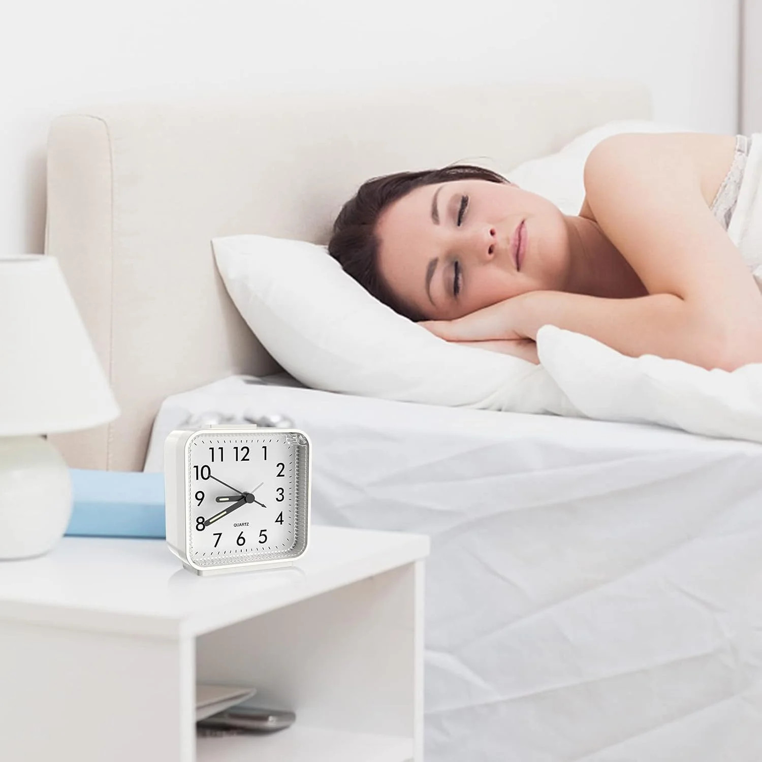 Analog Alarm Clock, White, Battery Powered, Snooze, Night Light, Large Dial, Goo