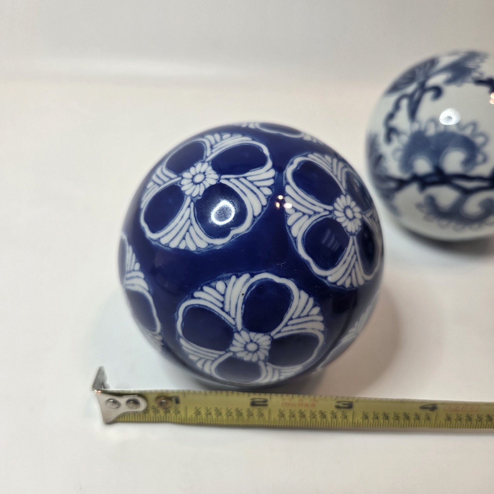 Asian Inspired Decorative Ceramic Spheres/Balls Blue & White Florals Set of 4 3″
