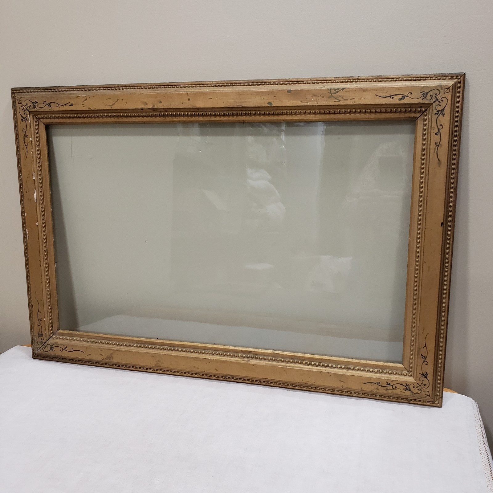 Gold Picture Frame 16×26 Beaded Liner Scrolls Neutral Traditional Elegant Wall