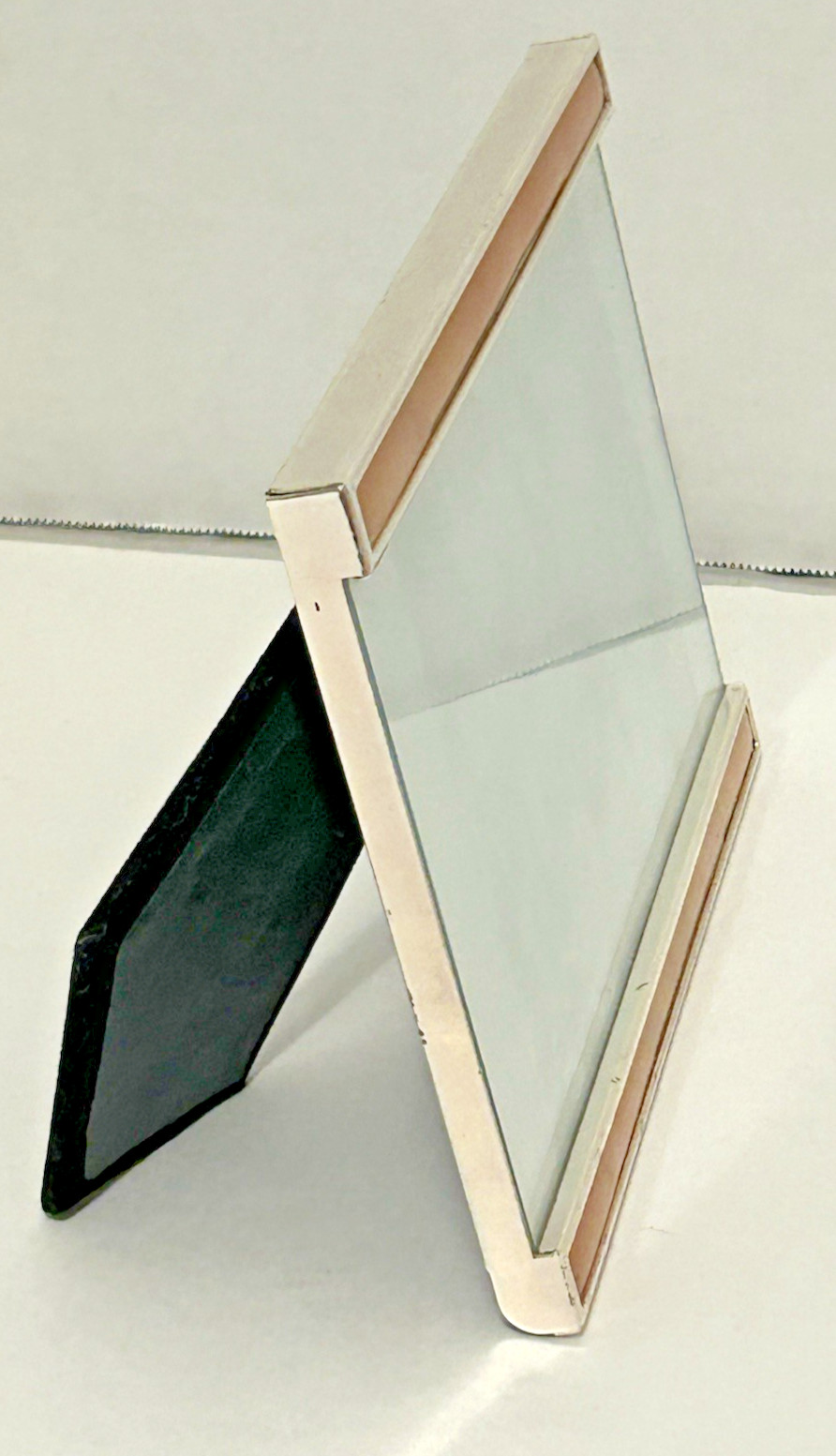 VTG Wellesley Manor 4×6 Art Deco Picture Frame Silver Pink Peach Inlay Desk