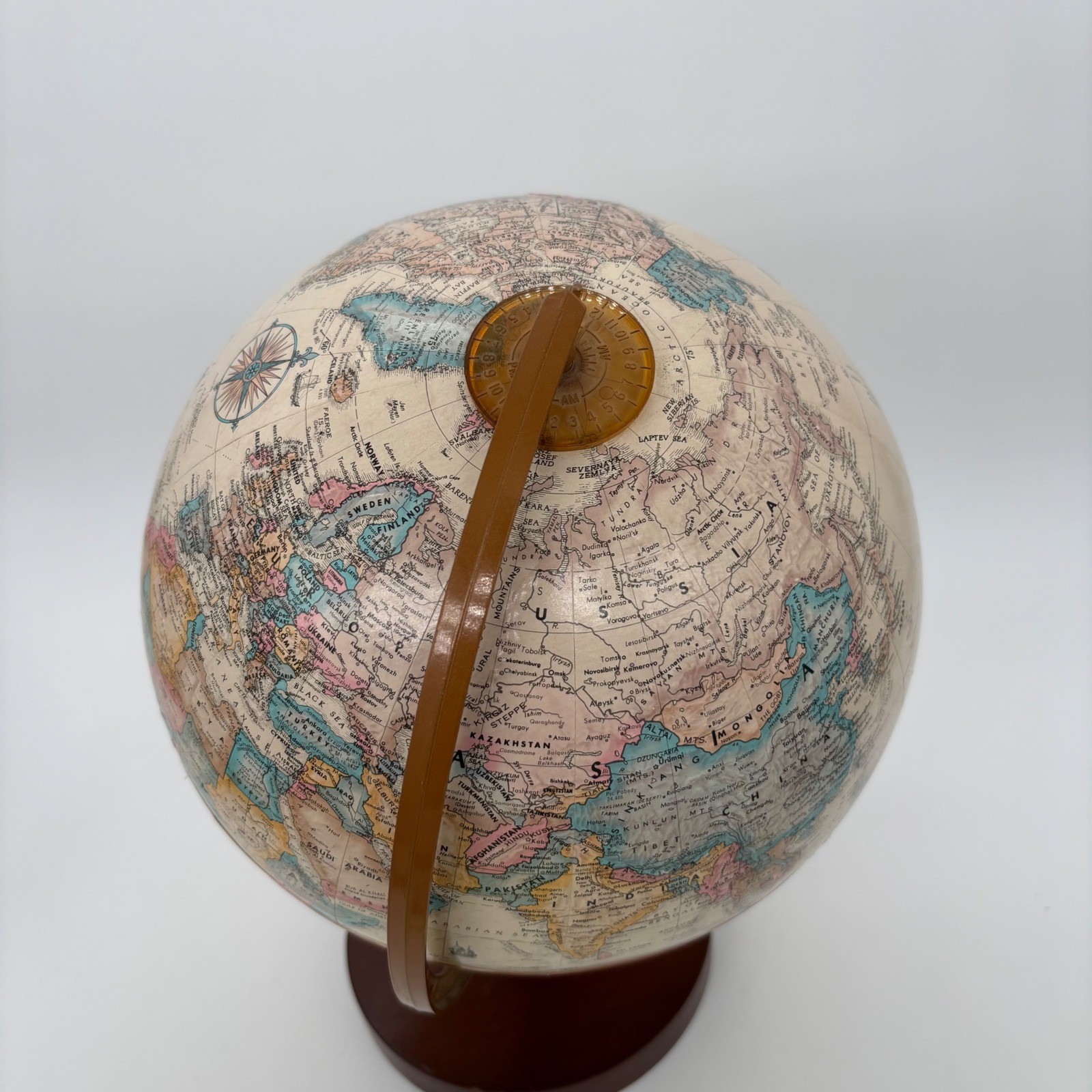 Replogle World Classic 9 Inch Diameter Desktop Globe Genuine Hardwood Base USA