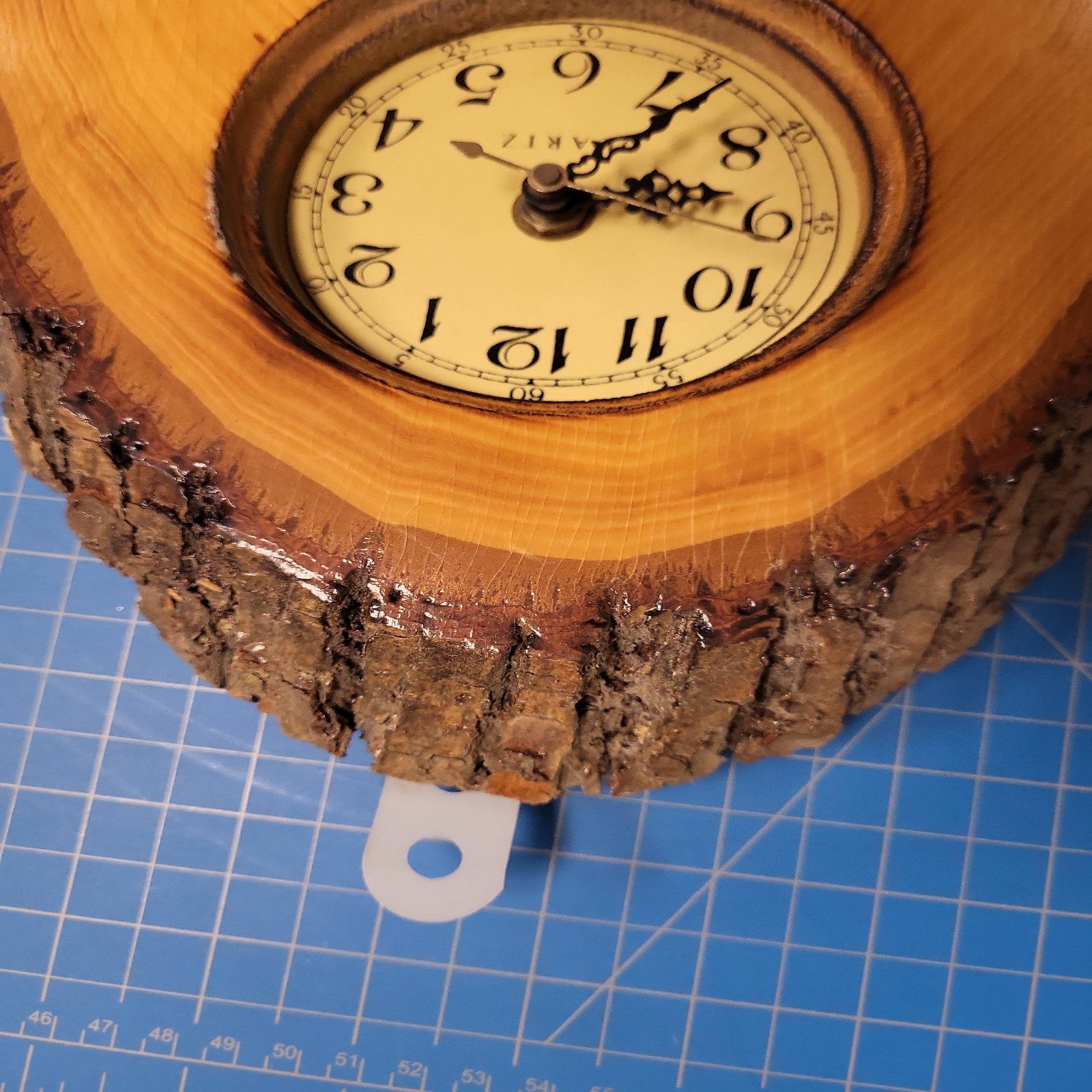 Wood Slice Clock Wolf Picture Rustic Style Wall Decor Art Unique Gift