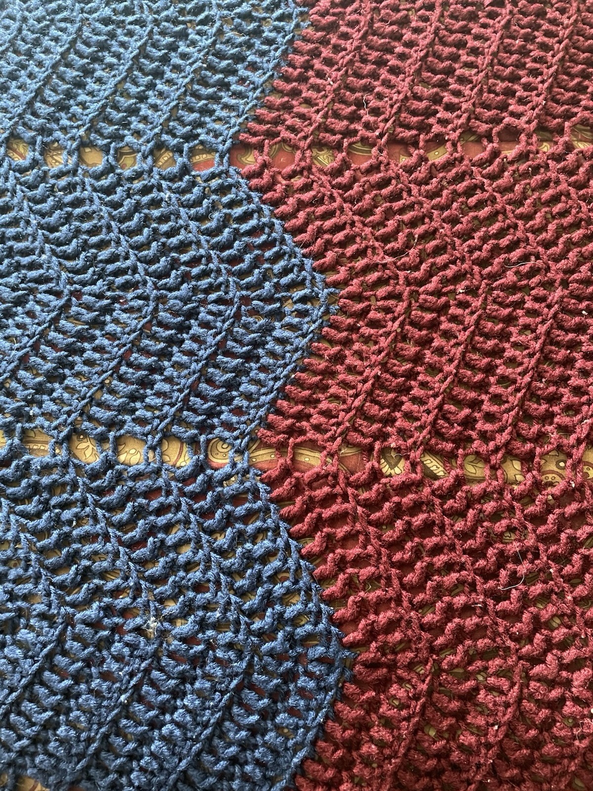 Red White Blue Hand Knit Afghan Lg Chevron Style Loose Knit 250 Yr USA 76×60