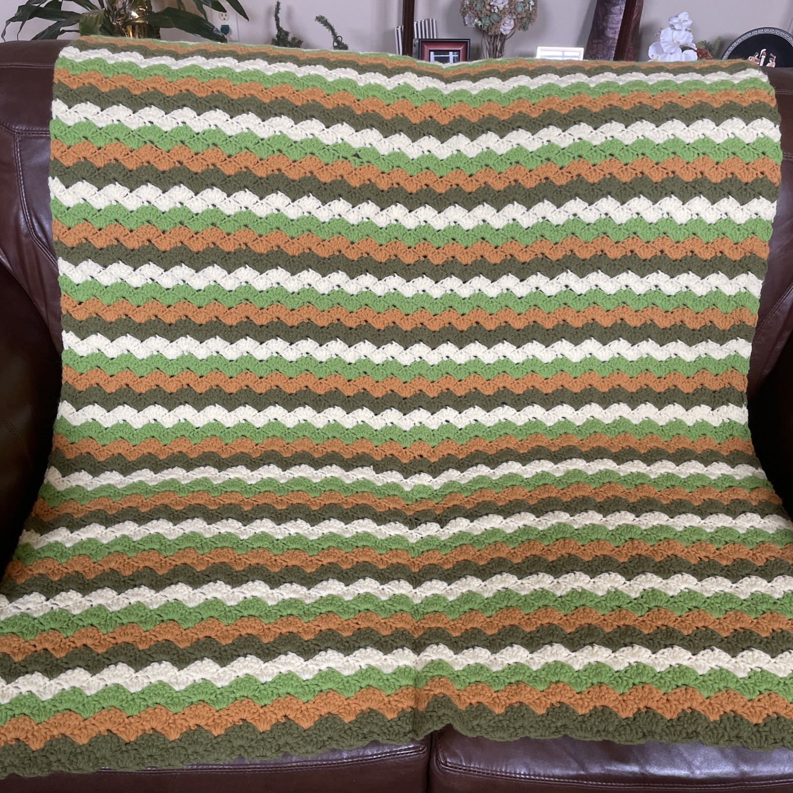 Vintage 1970s Handmade Crochet Knit Throw Lap Cover Ripple Chevron 44”X68” SOFT