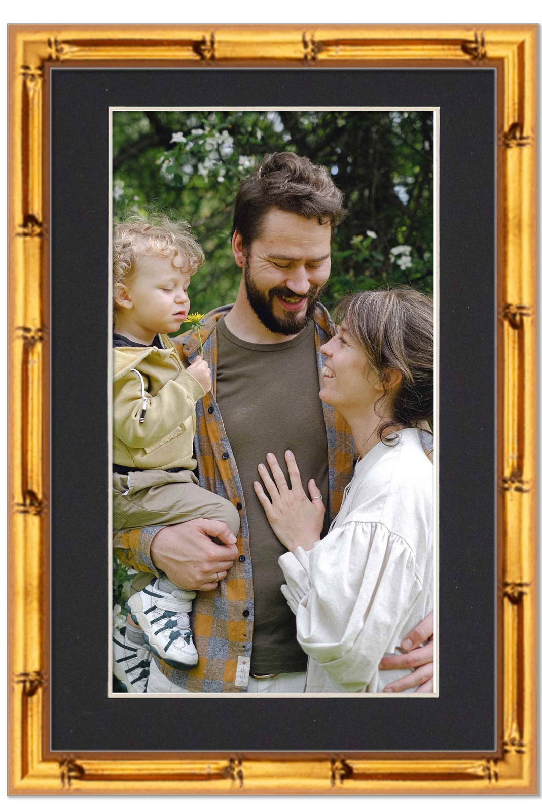 11×22 Frame Gold Bamboo With Black Picture Mat For 11×22 Photo – Gold Bamboo 13x