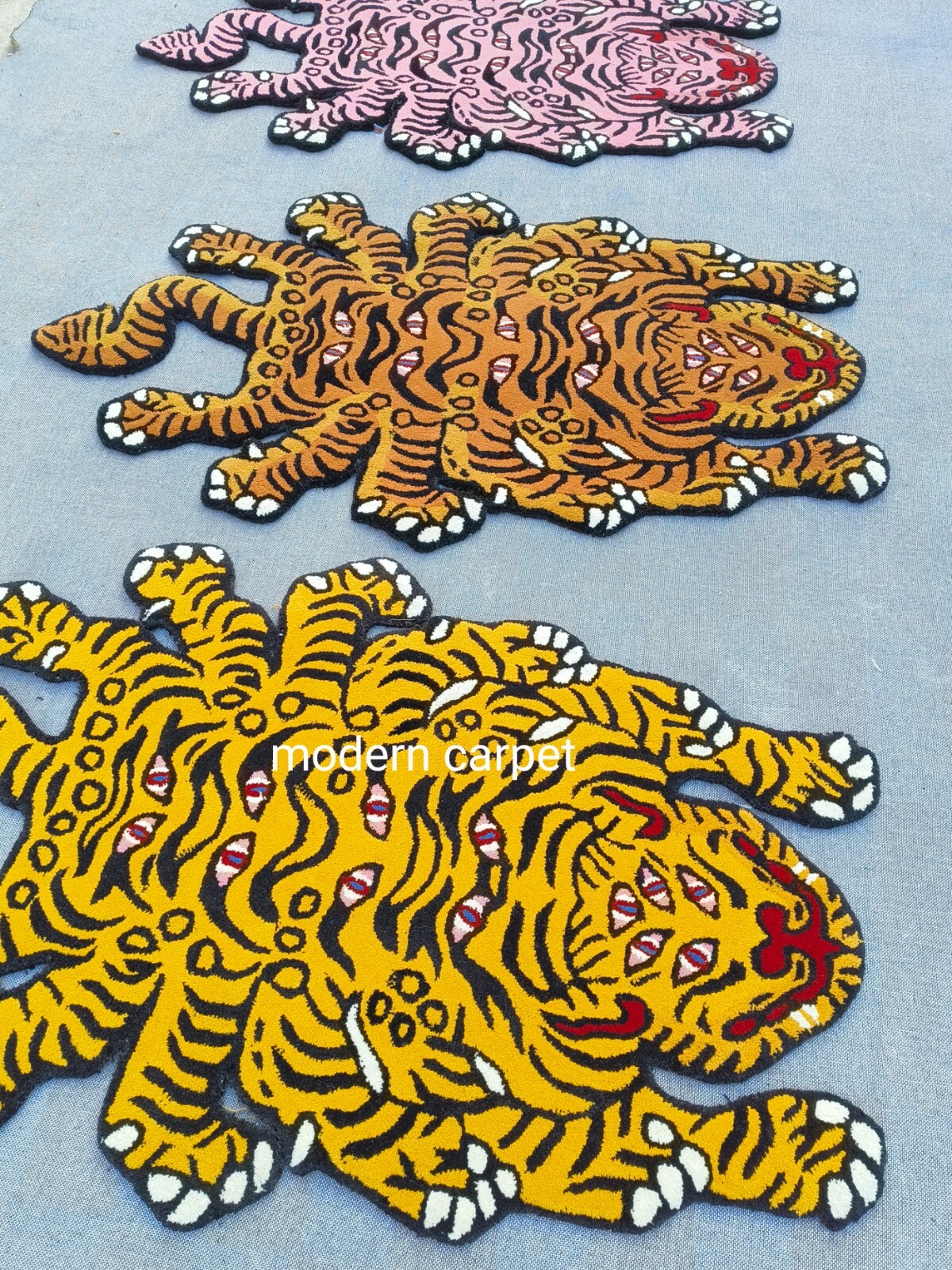 Tibetan Tiger Rugs Handmade 100% Woolen Hand Tufted For Home Decoration