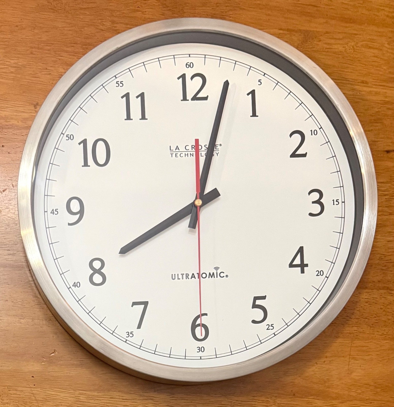 La Crosse Technology 404-1235UA-SS 14″ UltrAtomic Stainless Steel Wall Clock