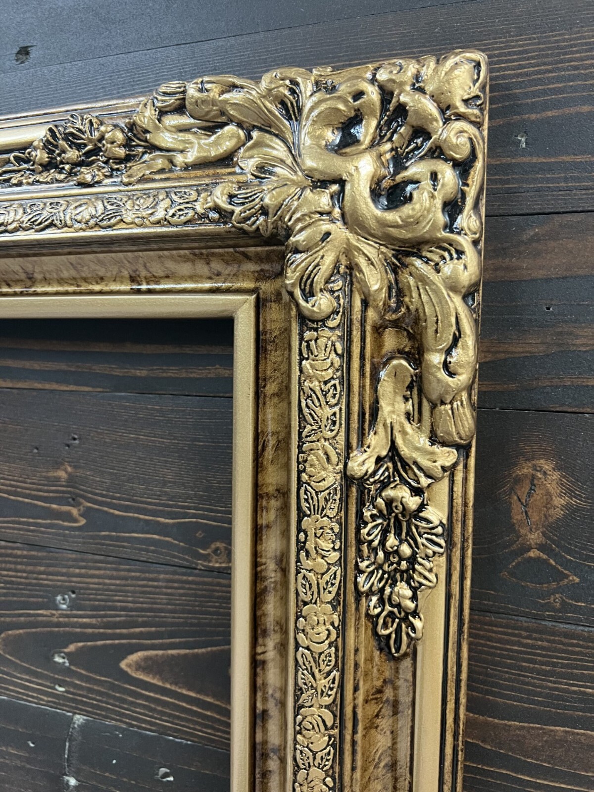 16 X 24 In stock ready to ship,compo XL ornate corners wood frame, marble gold